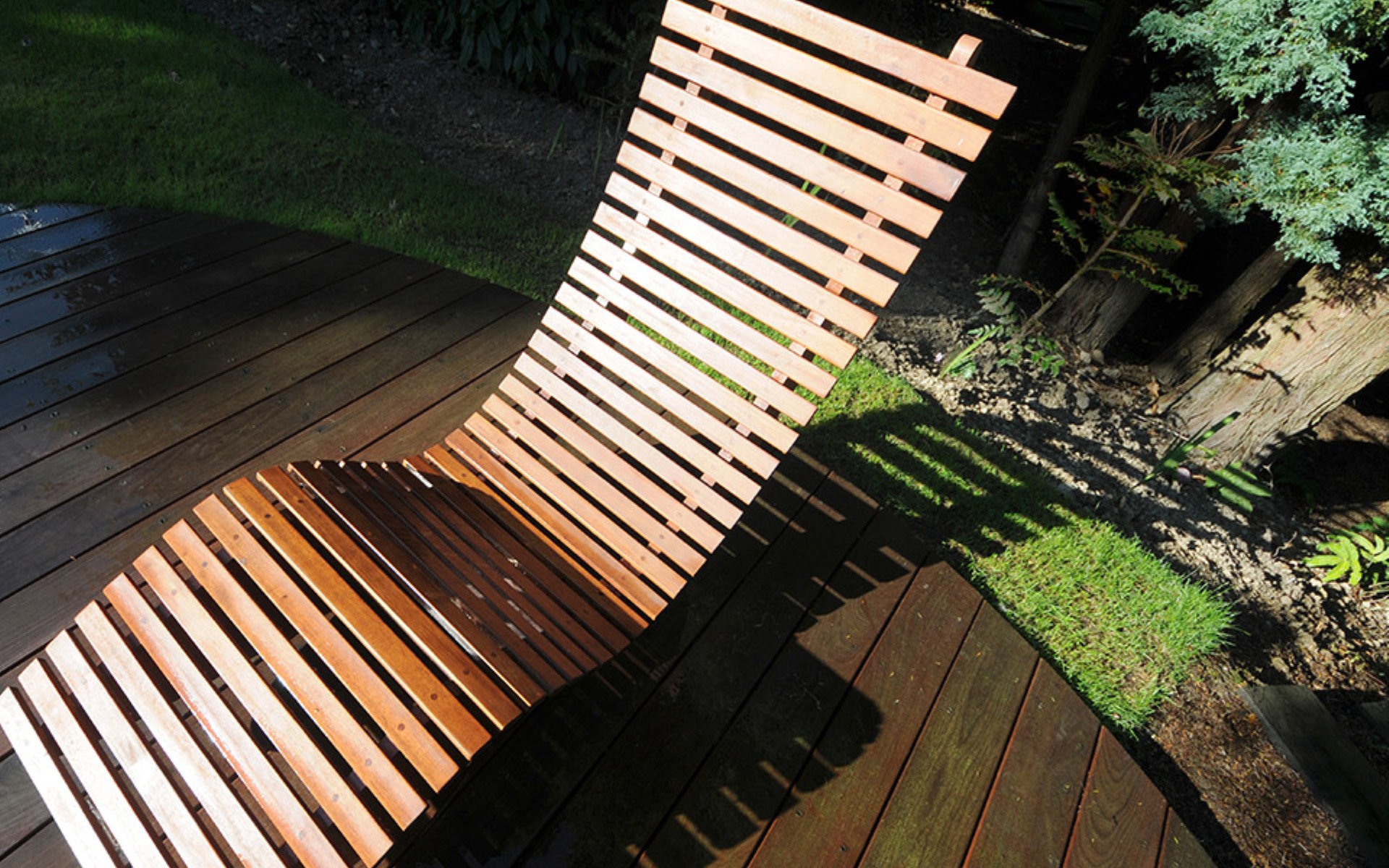 Surrey Haslemere chair and decking design
